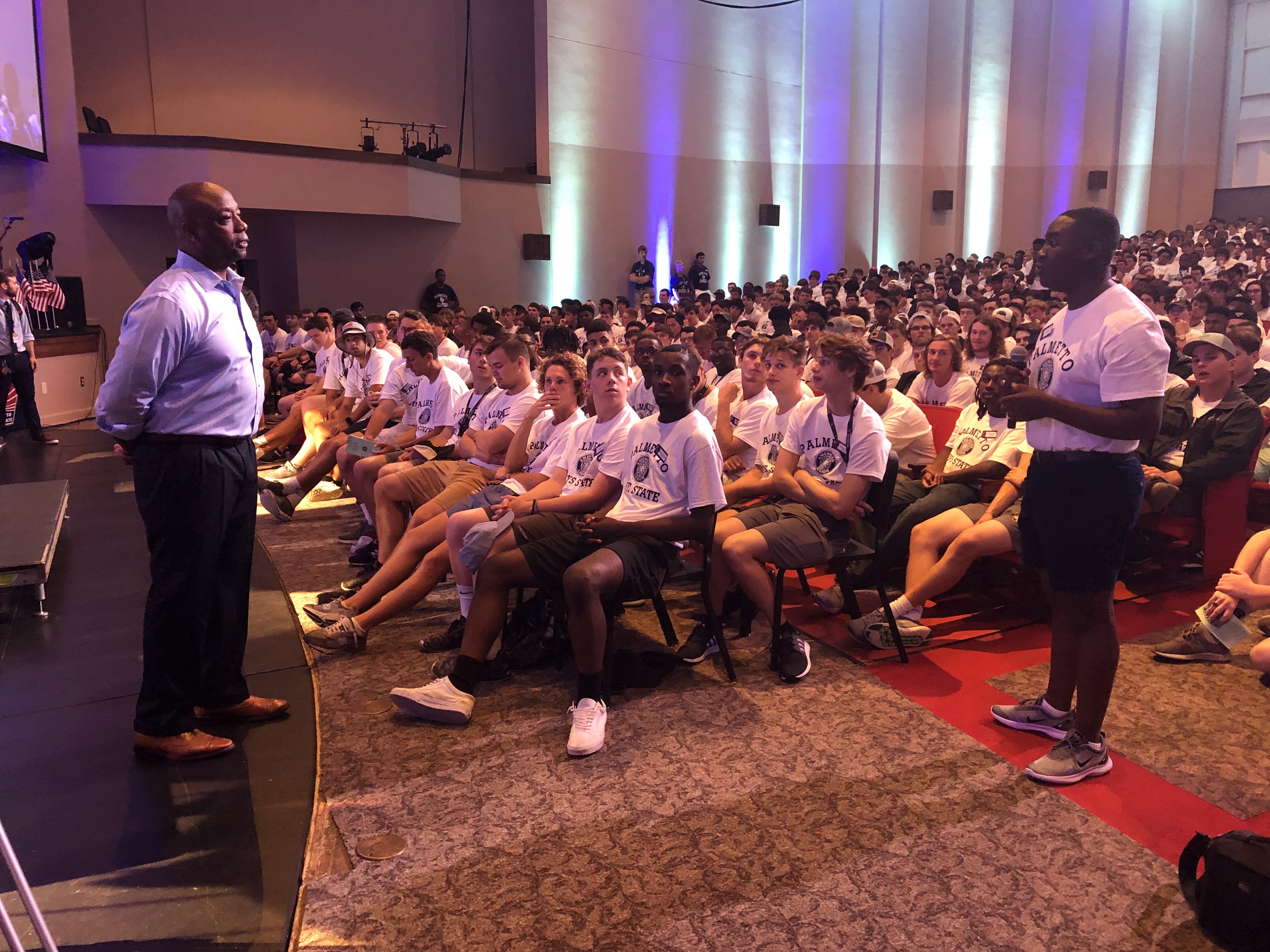  Sen. Tim Scott answering questions from students during the event.